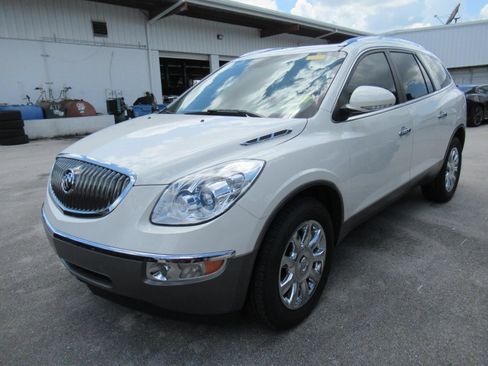 Used 2012 Buick Enclave Leather FWD image 2