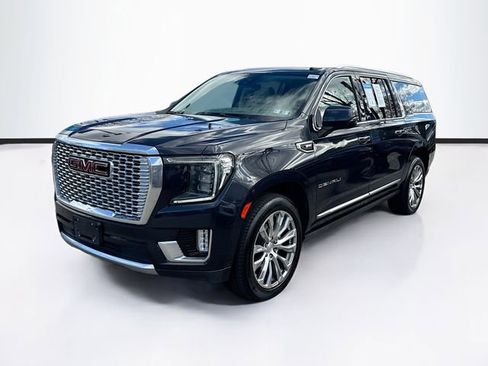 Used 2023 GMC Yukon XL Denali image 4