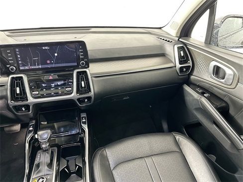 Used 2022 Kia Sorento SX image 28