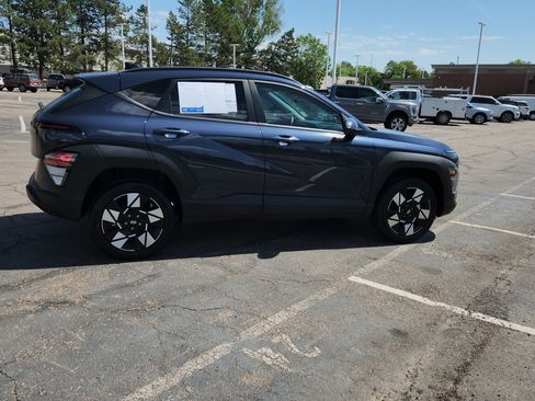 Used 2025 Hyundai Kona SEL AWD/4WD image 15