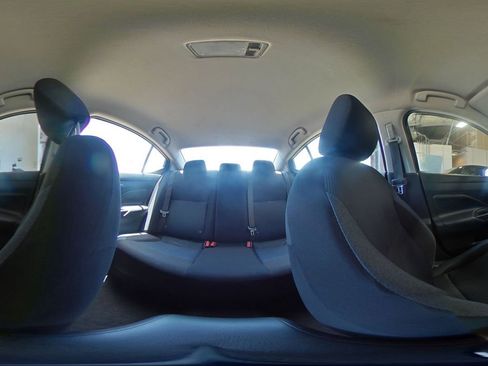 Used 2025 Nissan Versa SV FWD image 40
