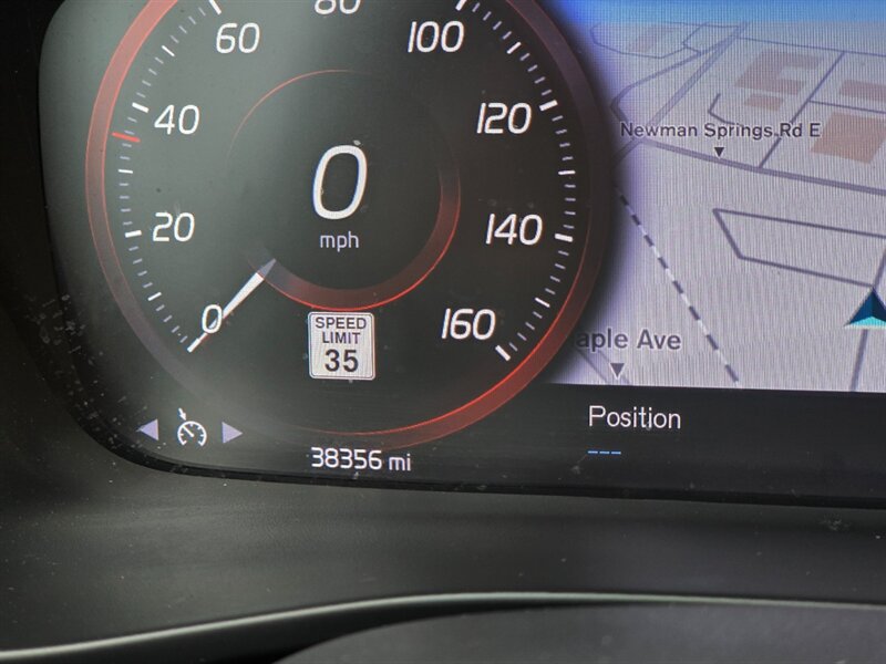Used 2020 Volvo XC40 T5 R-Design w/ Protection Package Premier AWD/4WD image 5
