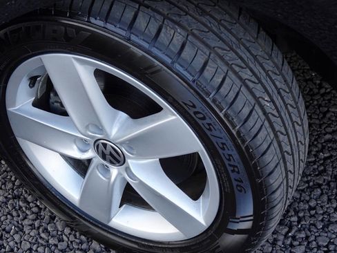 Used 2012 Volkswagen Jetta TDI FWD image 44
