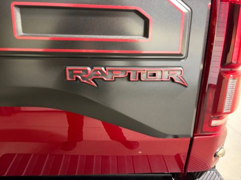 Used 2018 Ford F150 Raptor w/ Equipment Group 802A Luxury AWD/4WD image 12