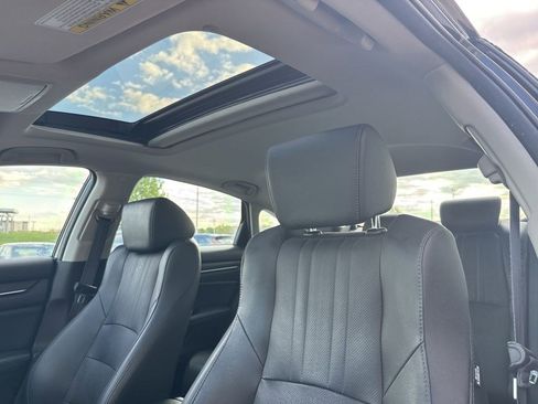 Used 2021 Honda Accord Touring image 10