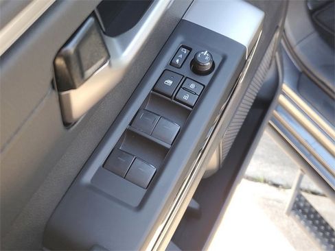 Used 2024 Toyota Tundra Limited image 17