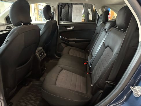 Used 2018 Ford Edge SE image 29