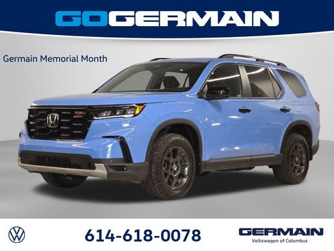 Used 2023 Honda Pilot TrailSport image 1