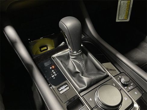 New 2026 MAZDA MAZDA3 Hatchback w/Premium Plus Pkg image 26