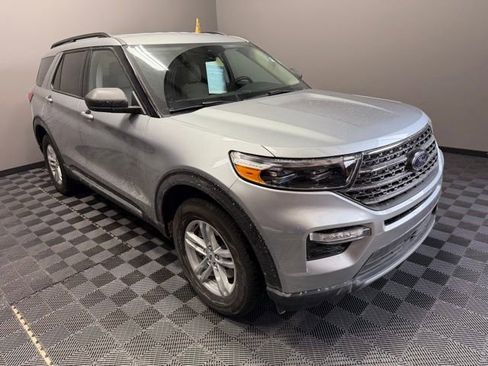 Used 2023 Ford Explorer XLT w/ Equipment Group 202A image 2