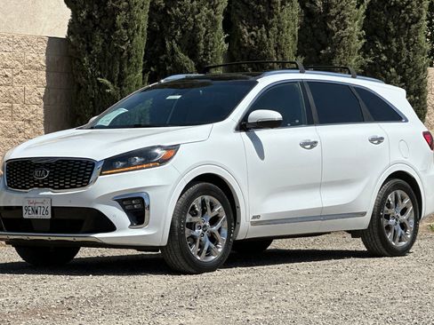 Used 2019 Kia Sorento SX image 8