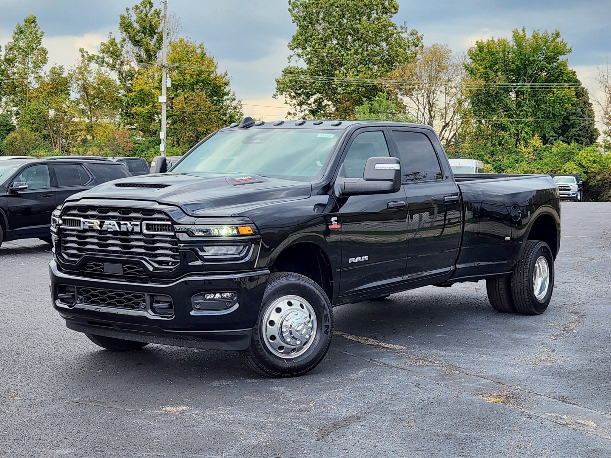 New 2027 RAM 3500 Big Horn AWD/4WD image 17