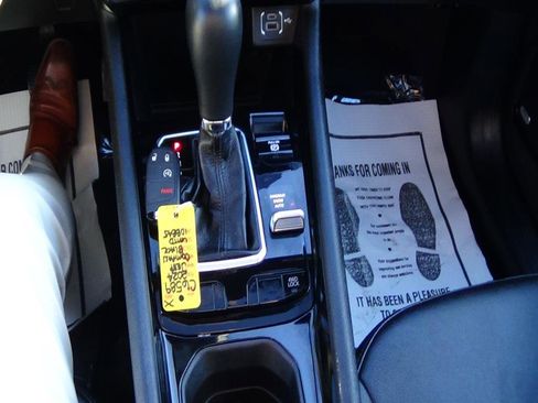 Certified 2024 Jeep Compass Limited w/ Sun and Sound Group image 29