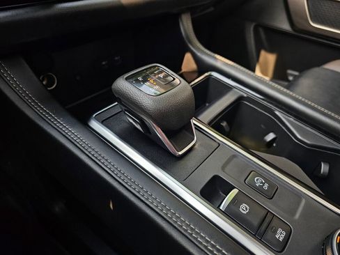 Used 2023 Nissan Pathfinder Platinum image 45