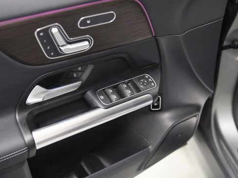 Certified 2025 Mercedes-Benz GLA 250 4MATIC image 22