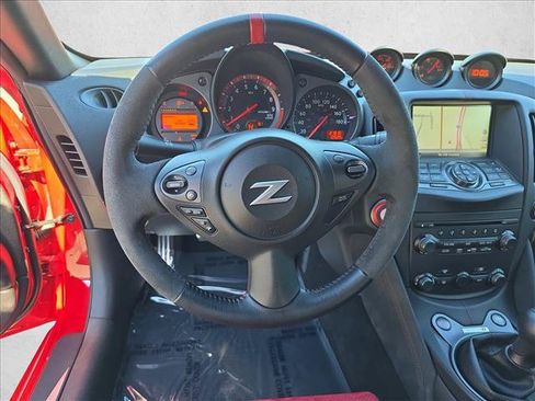 Used 2016 Nissan 370Z NISMO RWD image 15