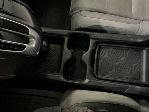Used 2017 Honda CR-V LX image 14