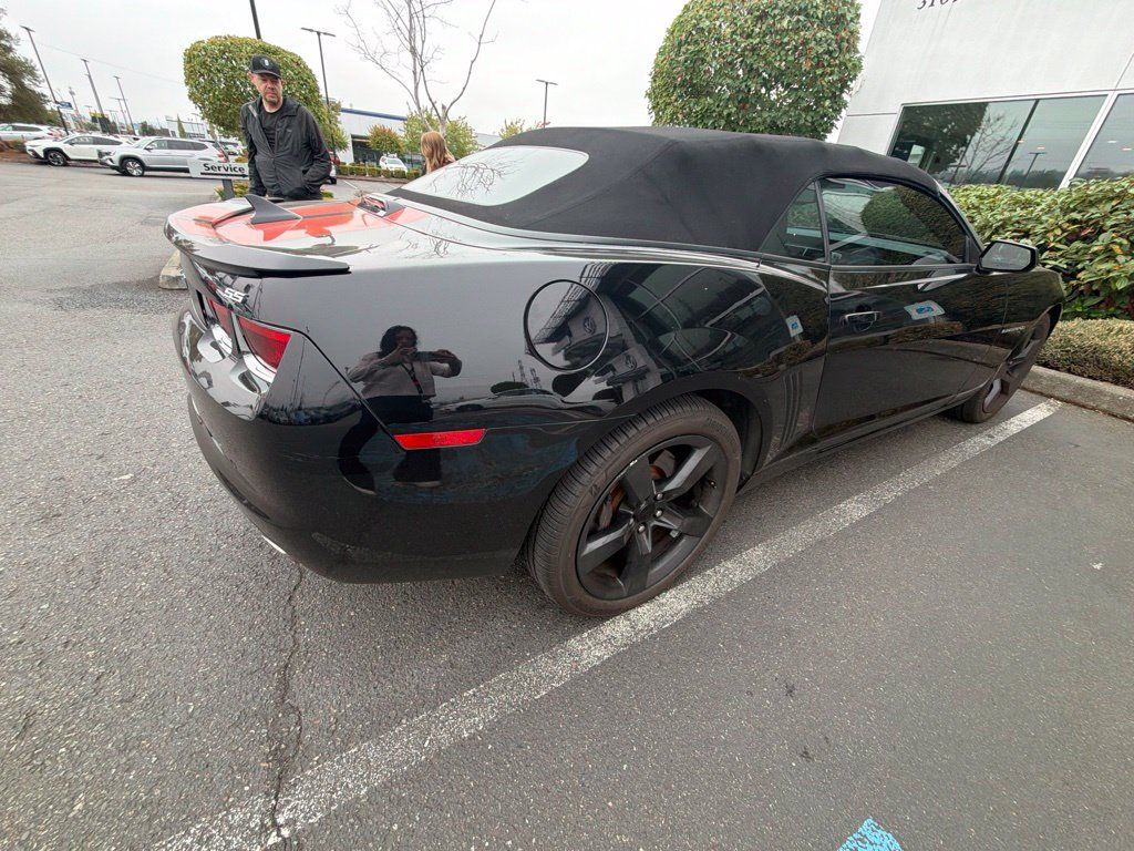 Used 2012 Chevrolet Camaro SS w/ Orange Stripe Package RWD image 4