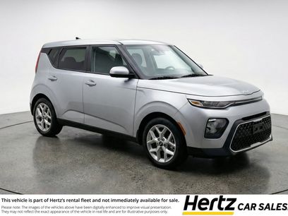 Used 2025 Kia Soul LX w/ LX Technology Package