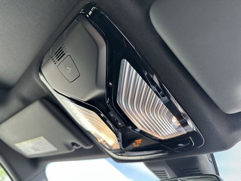 New 2025 BMW 330i xDrive Sedan image 28