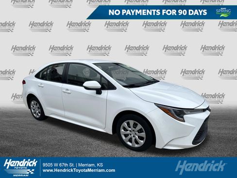 Used 2023 Toyota Corolla LE FWD image 1