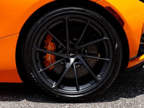 New 2027 McLaren 750S RWD image 29