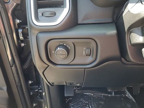 New 2026 RAM 2500 Big Horn AWD/4WD image 32