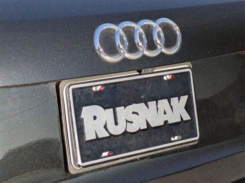 Used 2024 Audi Q3 2.0T Premium w/ Convenience Package image 19