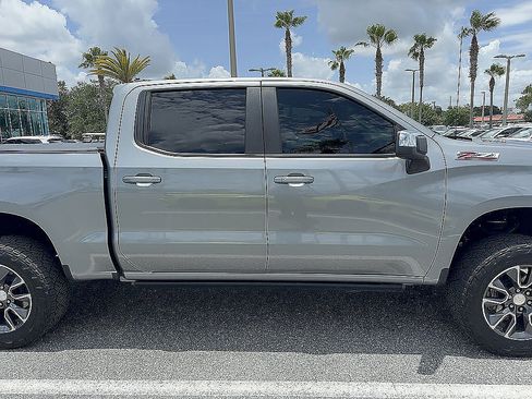 Used 2023 Chevrolet Silverado 1500 LT AWD/4WD image 55