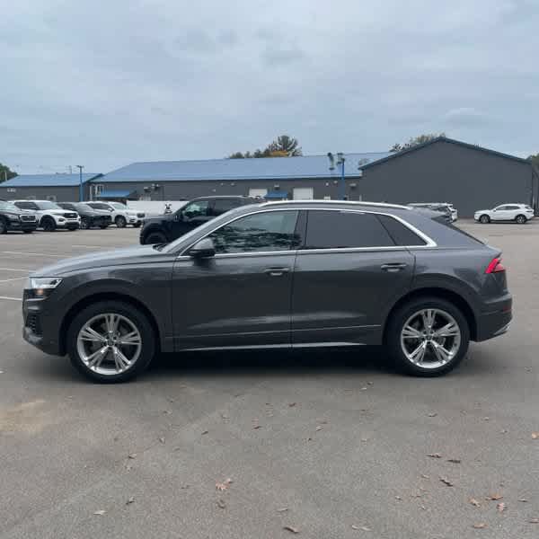 Used 2019 Audi Q8 Premium w/ Convenience Package AWD/4WD image 2