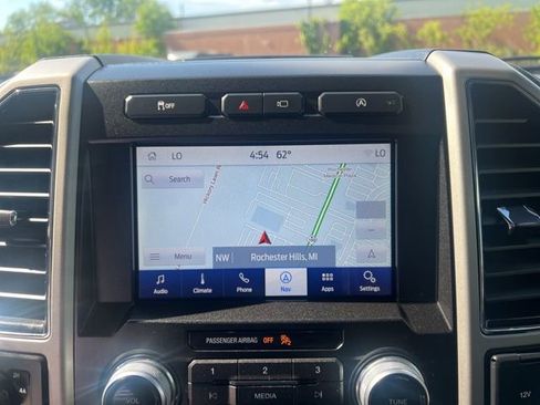 Used 2019 Ford F150 Lariat w/ Equipment Group 502A Luxury AWD/4WD image 28