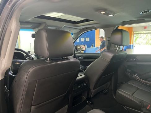 Used 2018 Chevrolet Tahoe LT AWD/4WD image 18
