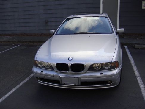 Used 2002 BMW 530i Sedan image 3