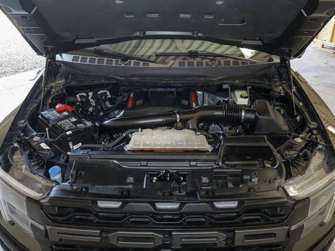 Certified 2025 Ford F150 Raptor AWD/4WD image 21