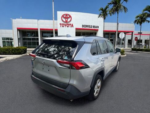 Used 2021 Toyota RAV4 XLE FWD image 12