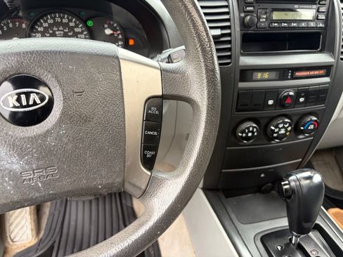 Used 2006 Kia Sorento EX RWD image 16