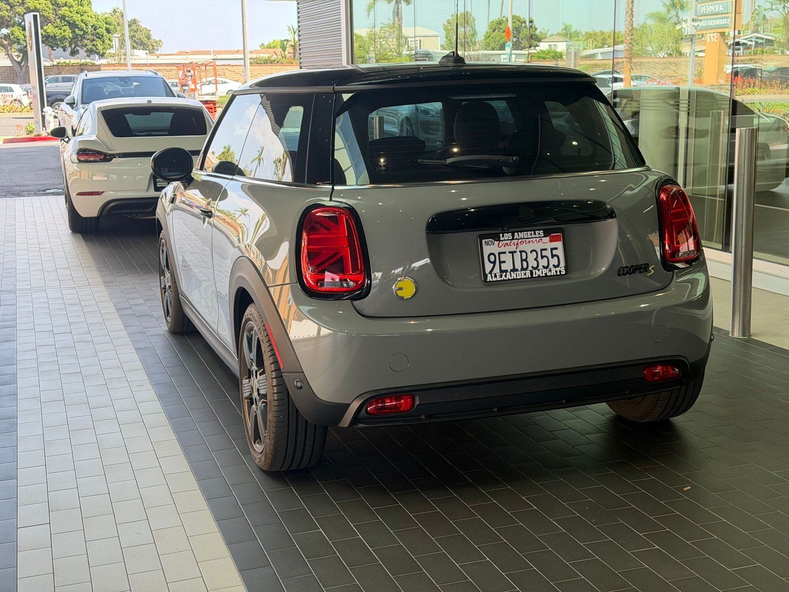 Used 2023 MINI Cooper SE FWD image 14