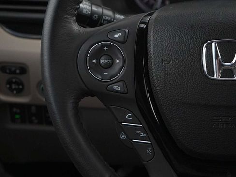 Used 2019 Honda Ridgeline RTL-E image 18