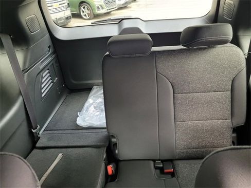 New 2025 Chevrolet Traverse LT w/ Driver Confidence Package image 12