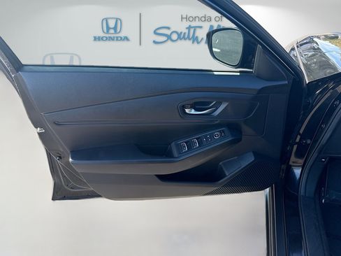 Used 2023 Honda Accord EX image 18