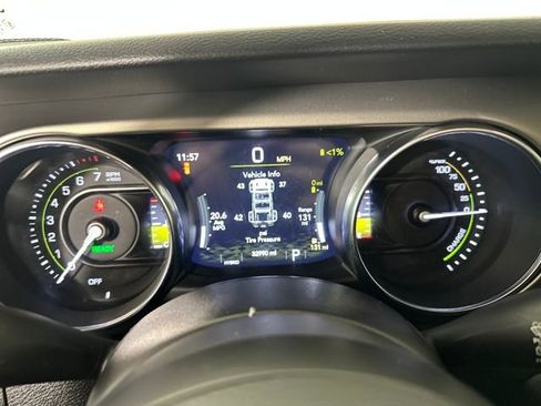 Used 2023 Jeep Wrangler Unlimited w/ Cold Weather Group image 17