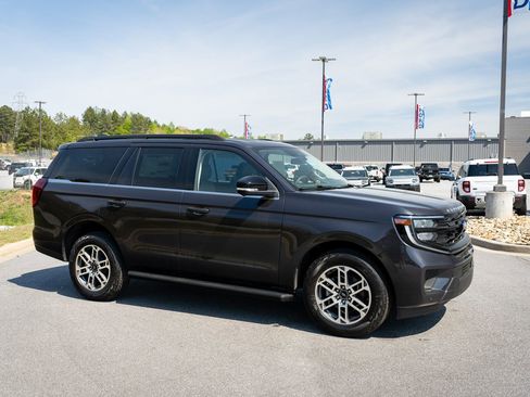 New 2026 Ford Expedition Active AWD/4WD image 12