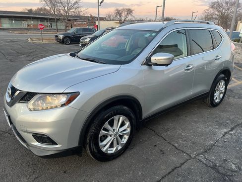 Used 2014 Nissan Rogue SV w/ SV Premium Package image 6
