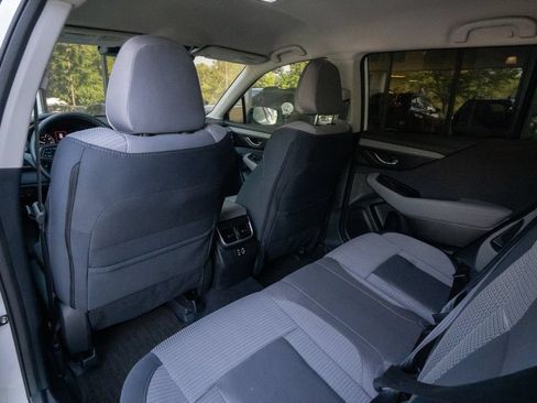 Used 2025 Subaru Outback Premium AWD/4WD image 17