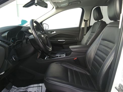 Used 2019 Ford Escape Titanium image 13