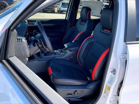 New 2025 Ford Ranger Raptor image 9