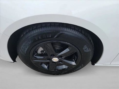 Used 2022 Chevrolet Malibu LS image 9