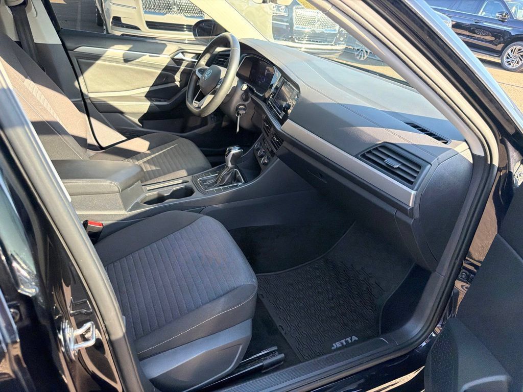 Used 2024 Volkswagen Jetta S FWD image 15