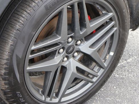 Used 2025 Ford Explorer ST-Line w/ ST-Line Street Pack image 19