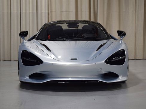 New 2025 McLaren 750S Spider image 10